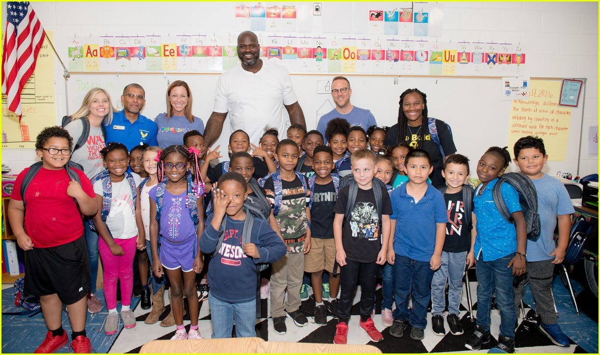 Shaquille O'Neal Supports Over 700 Students at Vera Bradley & Blessings