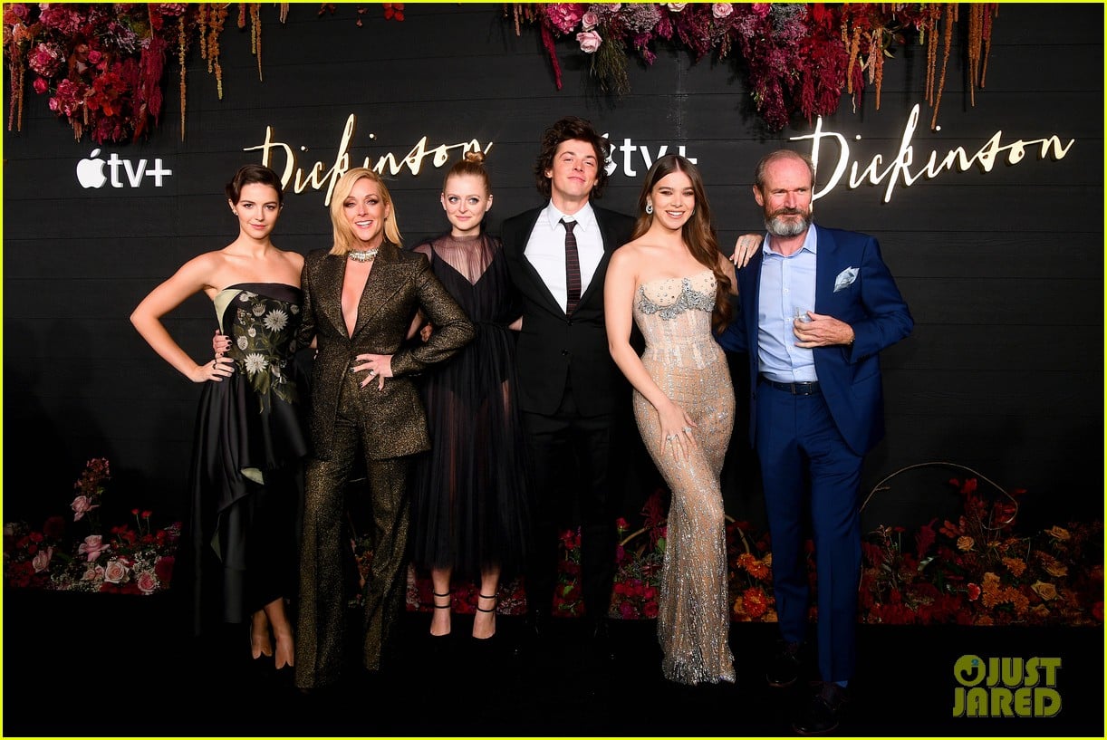 Photo: hailee steinfeld dickinson premiere 14 | Photo 4373440 | Just