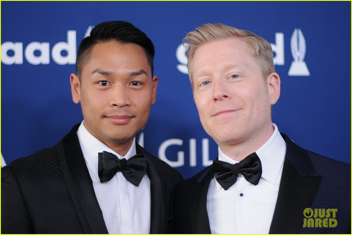 Photo anthony rapp ken ithiphol 02 Photo 4385628 Just Jared