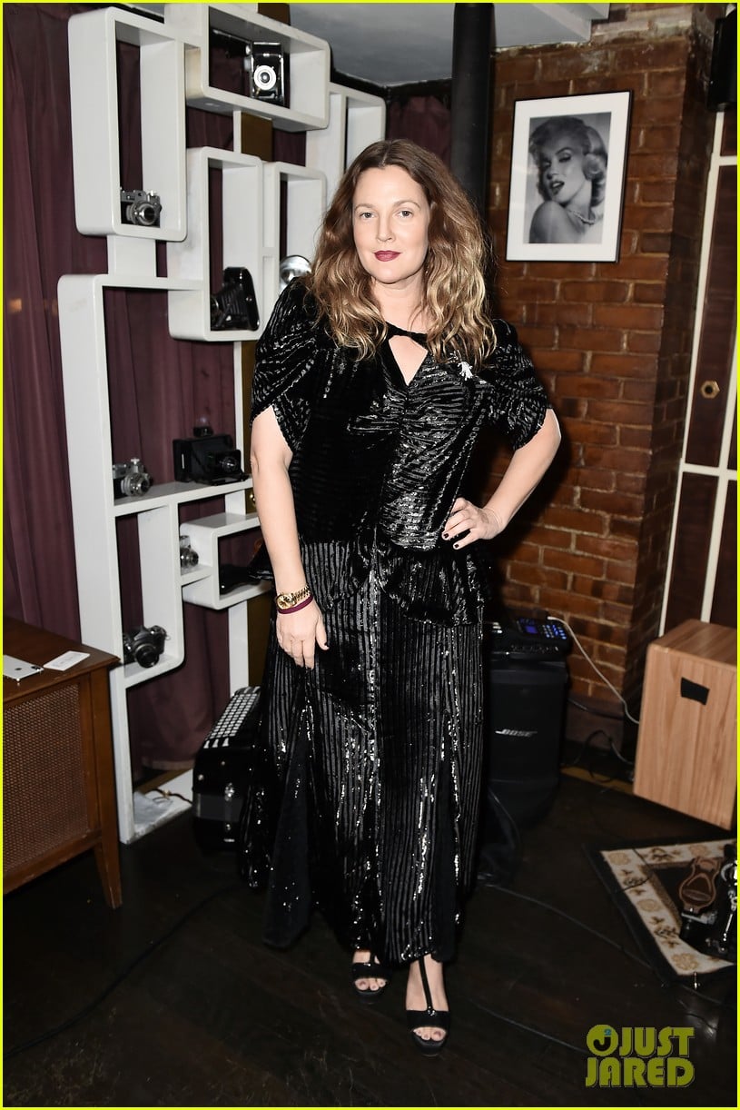 drew barrymore hosts nowaday soiree in nyc 024388624