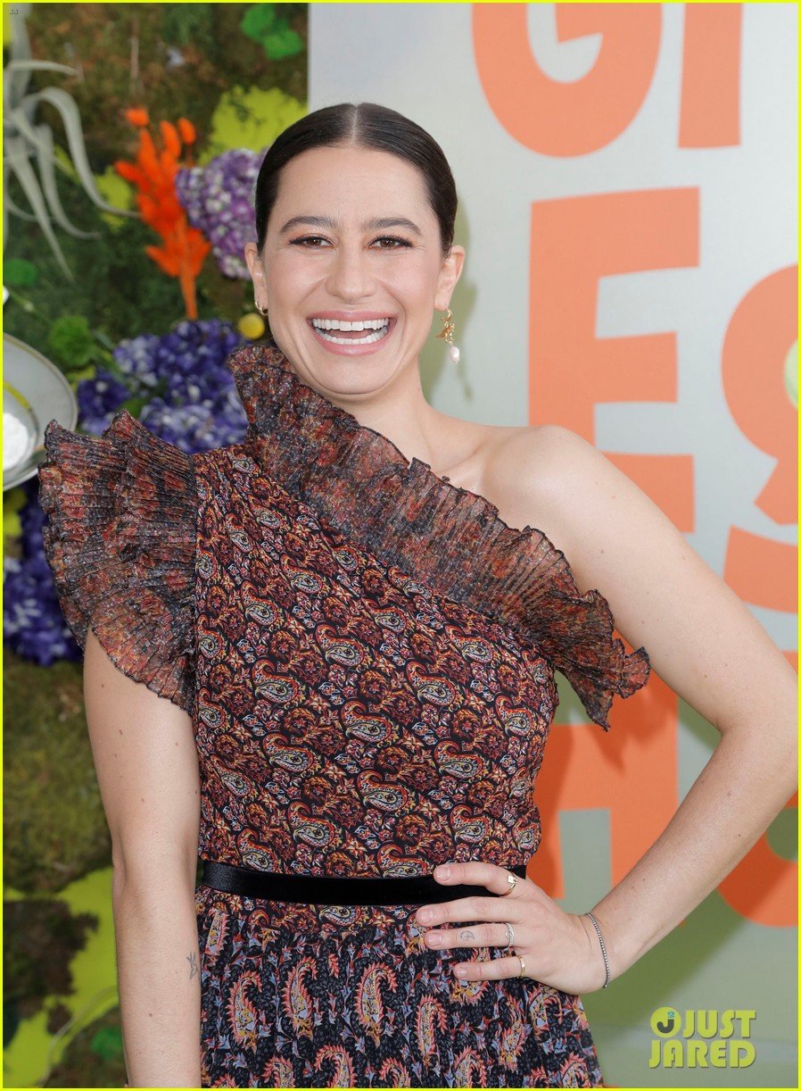 Ellen DeGeneres, Adam DeVine, & More Stars Attend 'Green Eggs and Ham