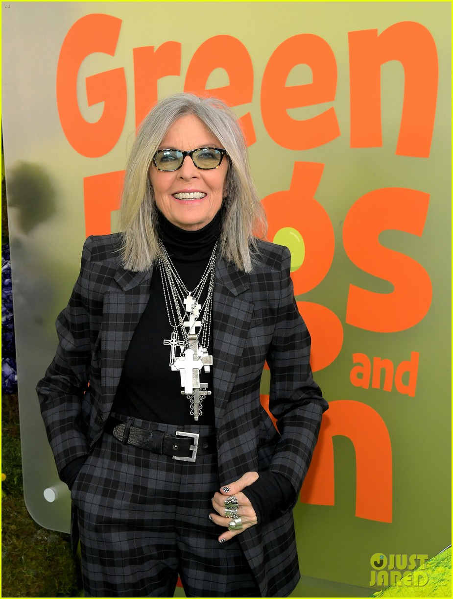 Ellen DeGeneres, Adam DeVine, & More Stars Attend 'Green Eggs and Ham