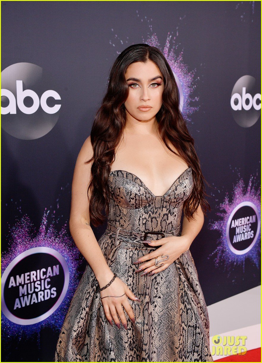 Lauren Jauregui Walks AMAs 2019 Red Carpet in a Snakeskin Dress: Photo ...
