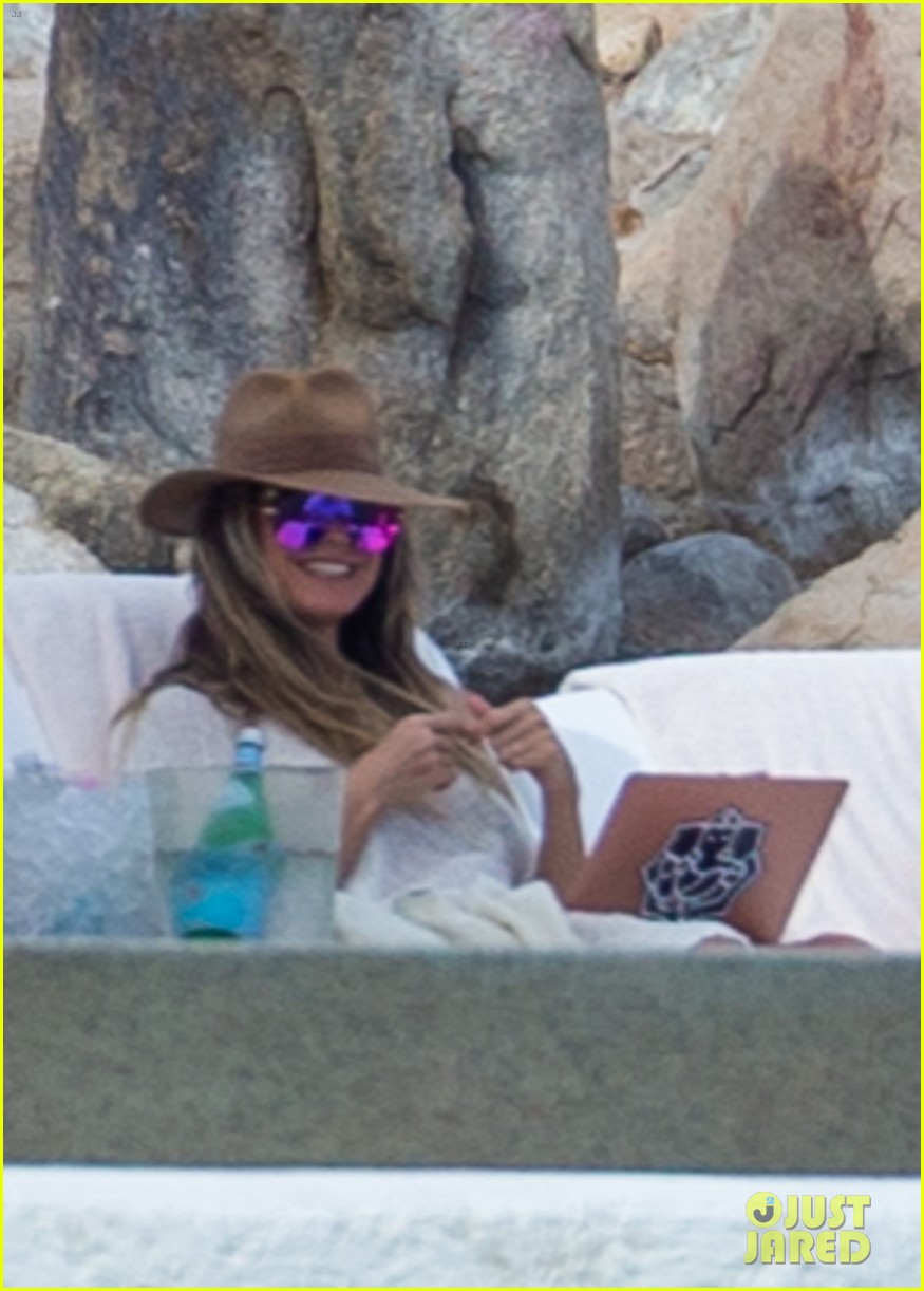 Heidi Klum & Husband Tom Kaulitz Pack on the PDA on Vacation in Cabo