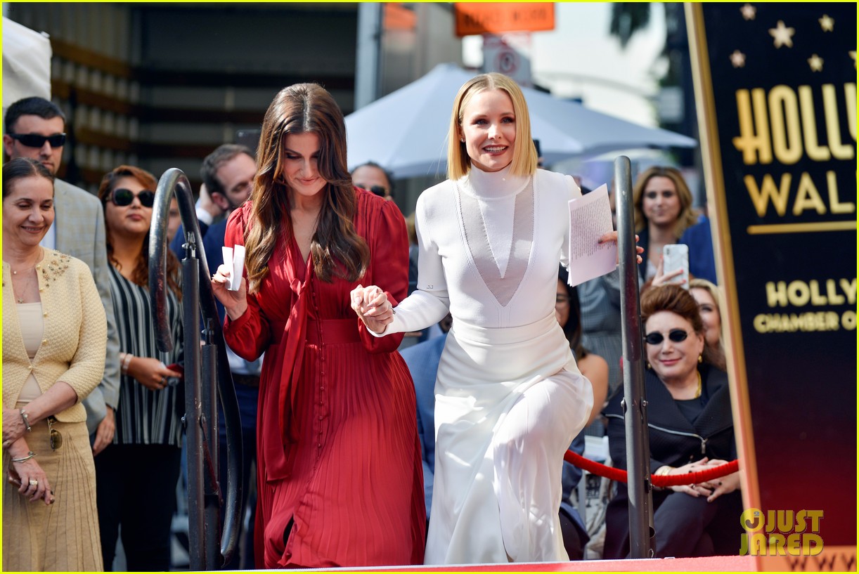 Frozen's Kristen Bell & Idina Menzel Get Stars on the Hollywood Walk of ...