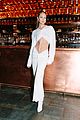 candice swanepoel chic white outfit 01