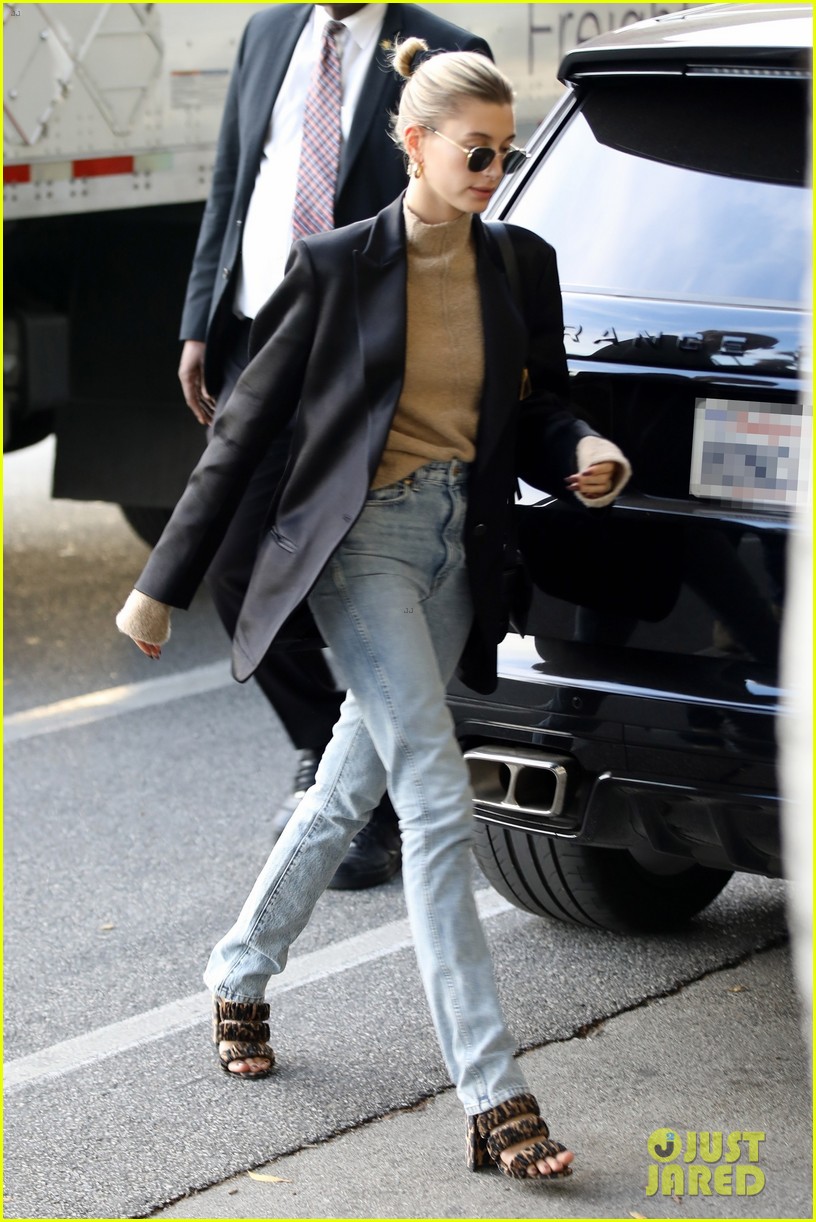 Scooter Braun Visits Justin Bieber at the Recording Studio in LA: Photo