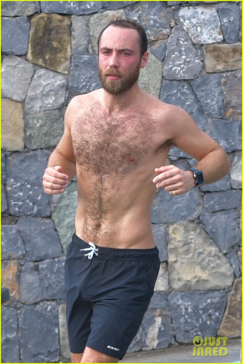 Photo james middleton shirtless jog with alizee 02 Photo