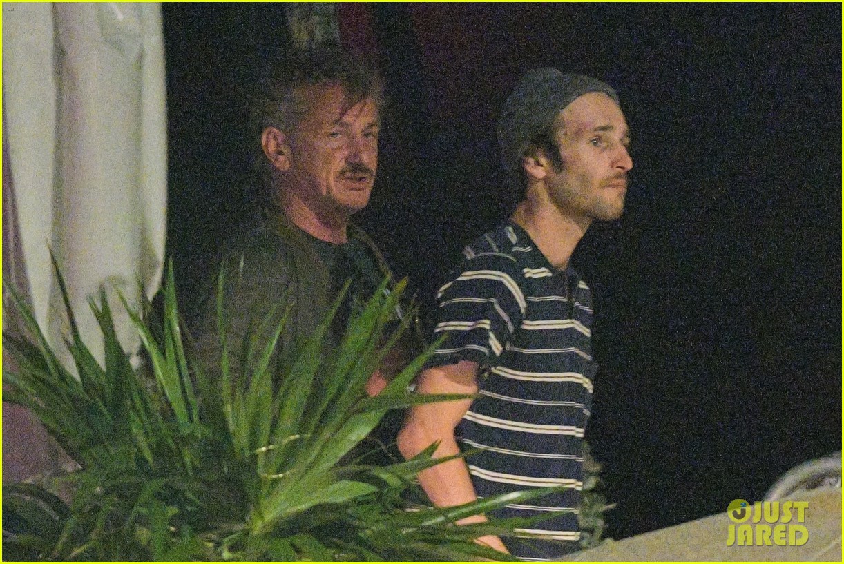 Sean Penn & Son Hopper Enjoy Night Out in St. Barth Photo 4407267