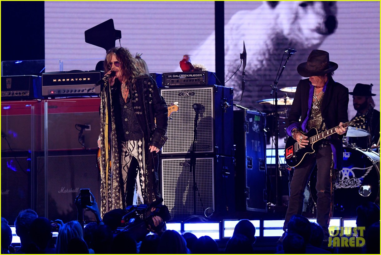 Aerosmith & RunDMC Perform Together at the Grammys 2020 Photo 4424035