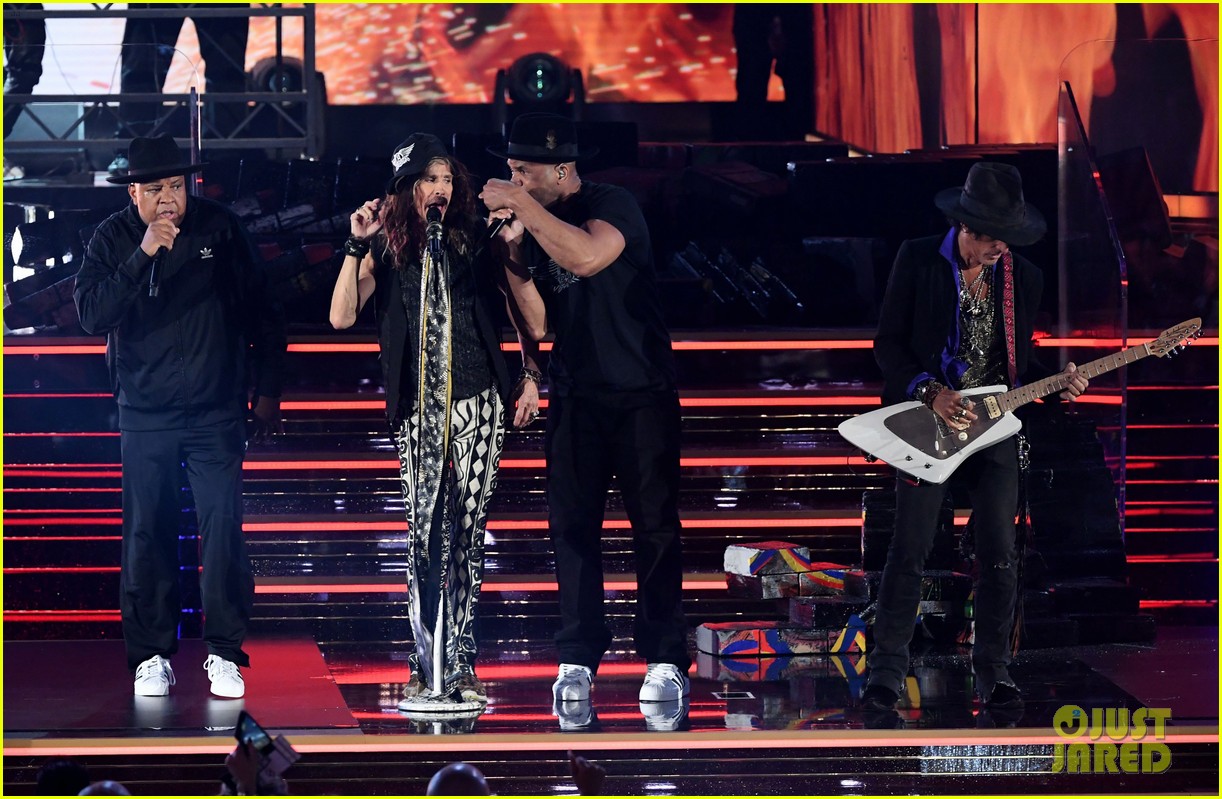 Aerosmith & RunDMC Perform Together at the Grammys 2020 Photo 4424059