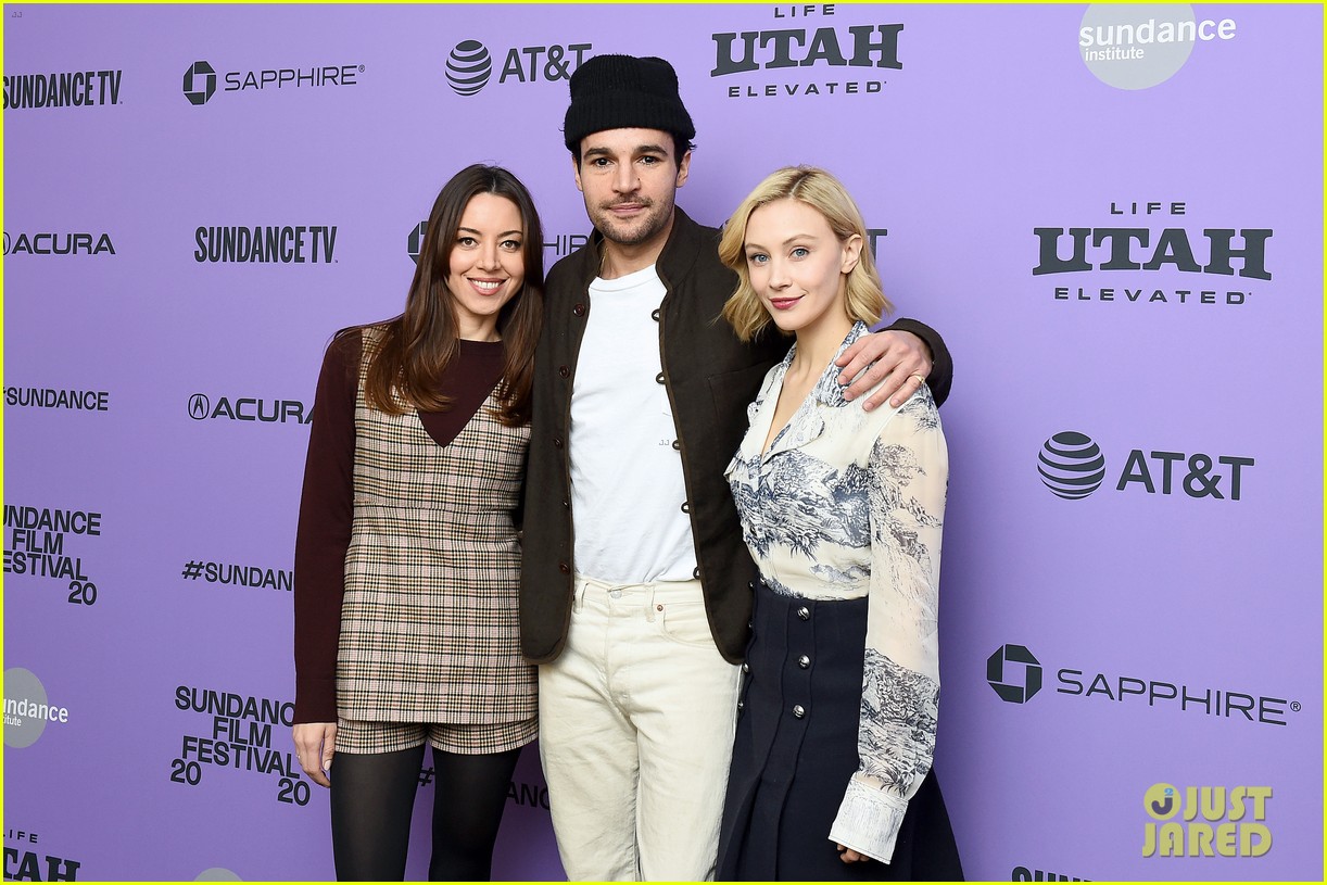 Photo: aubrey plaza sarah gadon christopher abbott black bear sundance