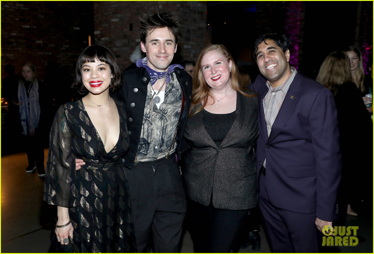 Photo: broadway stars gather to celebrate the grammys 19 | Photo