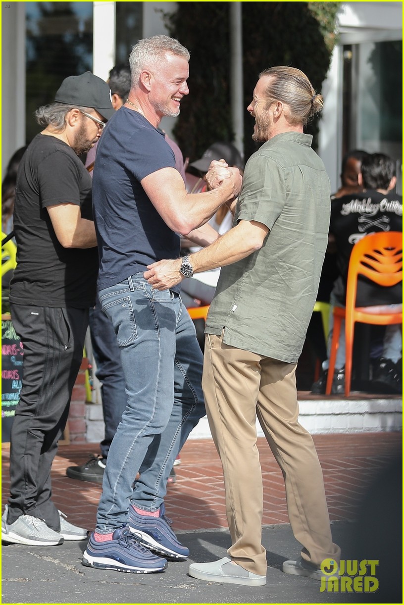 Eric Dane Shows Off Bulging Biceps While Meeting Friend For Lunch Photo Eric Dane Pictures Just Jared