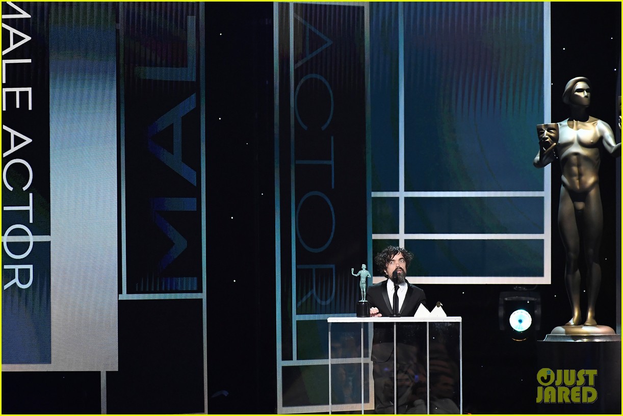 Peter Dinklage Wins First (& Final) SAG Award for 'Game of Thrones