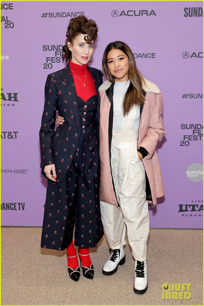 Gina Rodriguez Flexes Her Muscles at 'Kajillionaire' Premiere with Evan