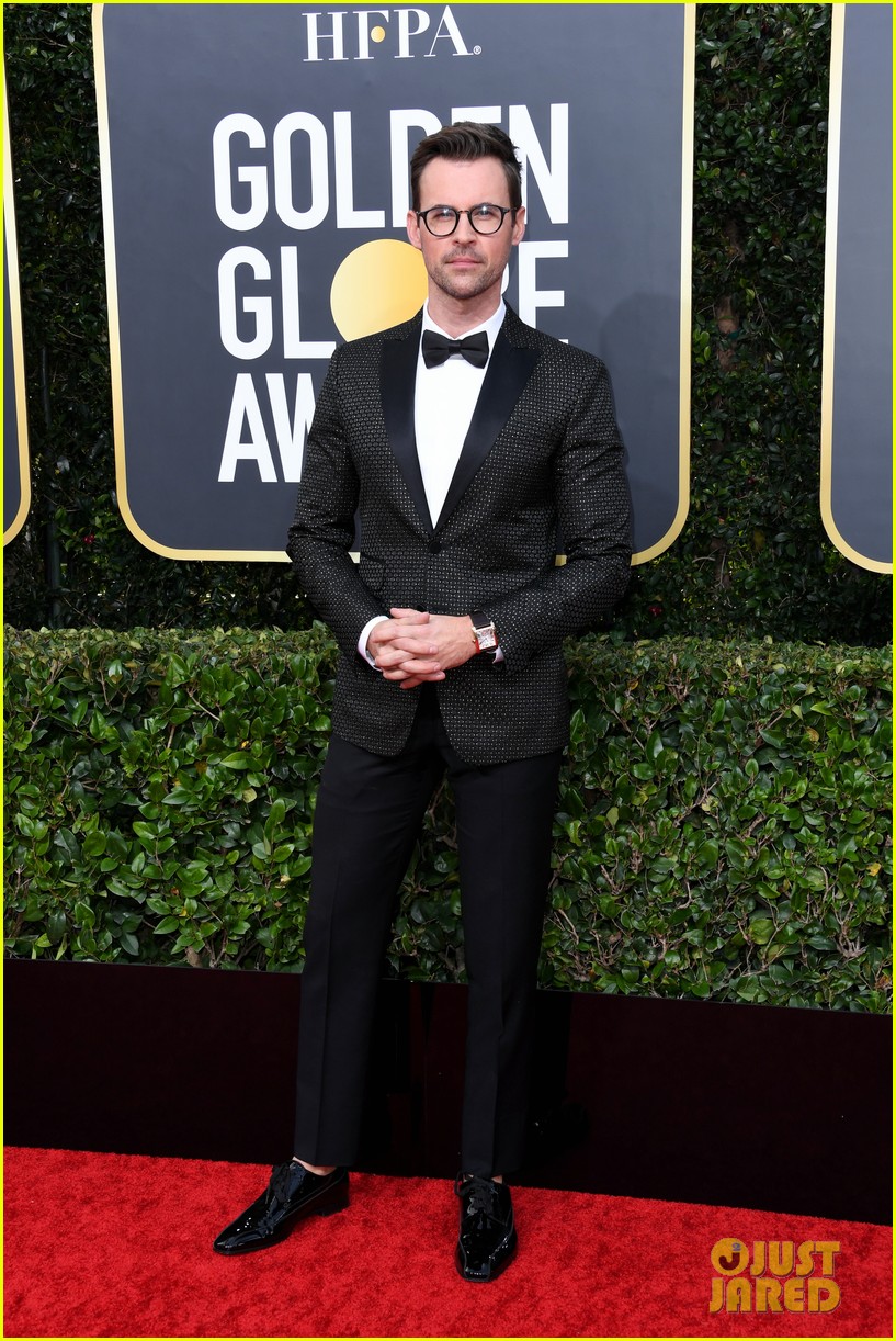 Ryan Seacrest, Giuliana Rancic, & More TV Hosts Kick Off Golden Globes