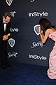 sarah hyland joaquin phoenix bow to each other golden globes 07