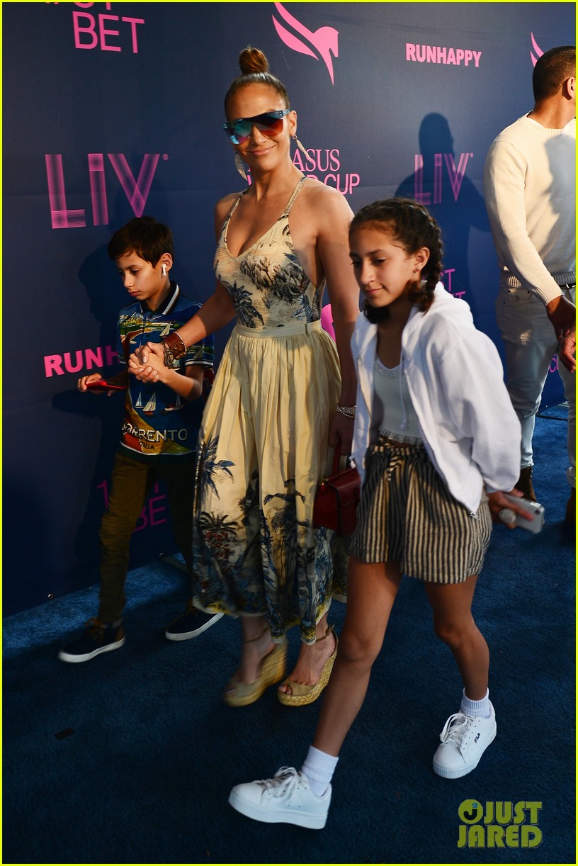 Jennifer Lopez & Alex Rodriguez Bring Their Kids to Pegasus World Cup