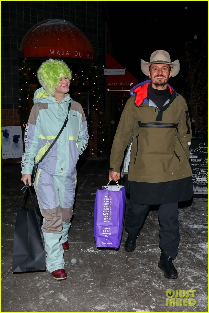 Katy Perry & Orlando Bloom Enjoy Romantic Getaway in Aspen!: Photo