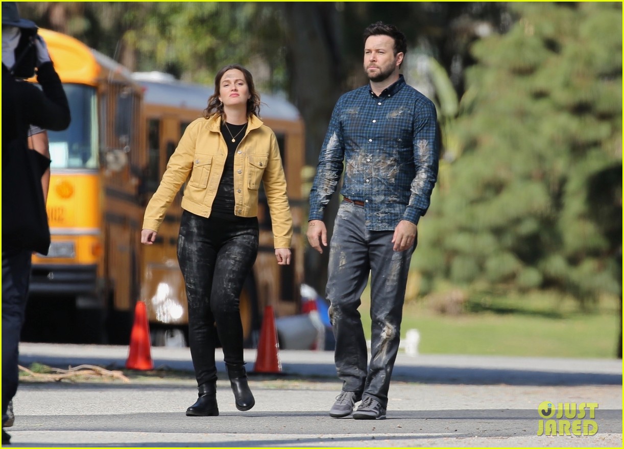 Leighton Meester & Taran Killam Film Scenes for 'Single Parents': Photo