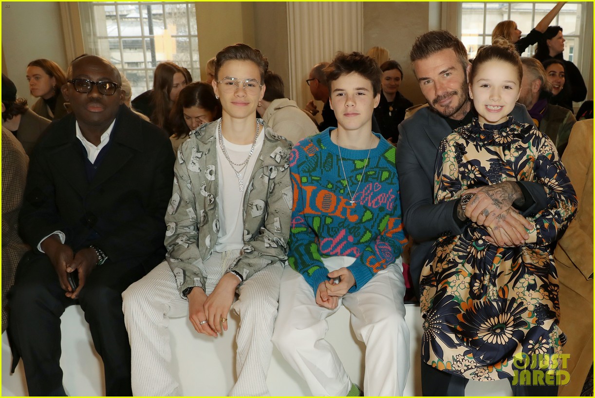 David Beckham & Kids Support Victoria Beckham at Her London Fashion(02)