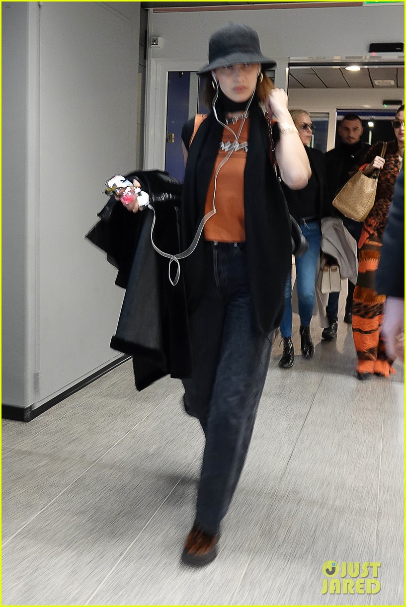Photo: gigi bella hadid jet out of milan after fashion week 05 | Photo