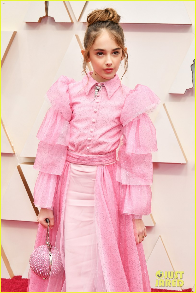 Photo: julia butters oscars 2020 red carpet 04 | Photo 4433459 | Just Jared