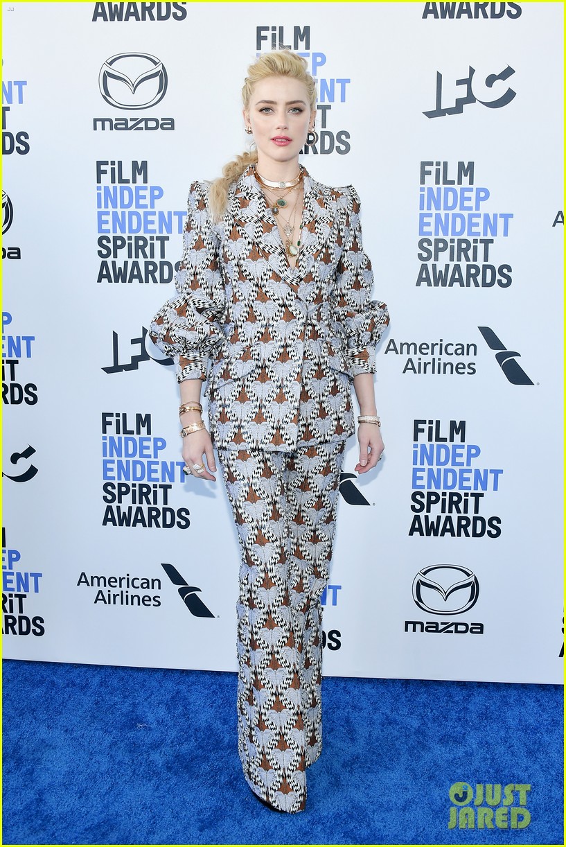 Amber Heard Rocks Fendi Suit for Spirit Awards 2020 Photo 4432477
