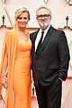 sam mendes supported by wife alison balsom at oscars 01