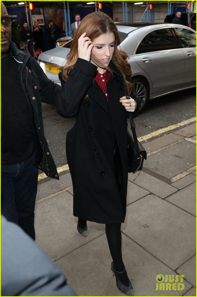 Justin Timberlake & Anna Kendrick Keep It Chic for More 'Trolls World