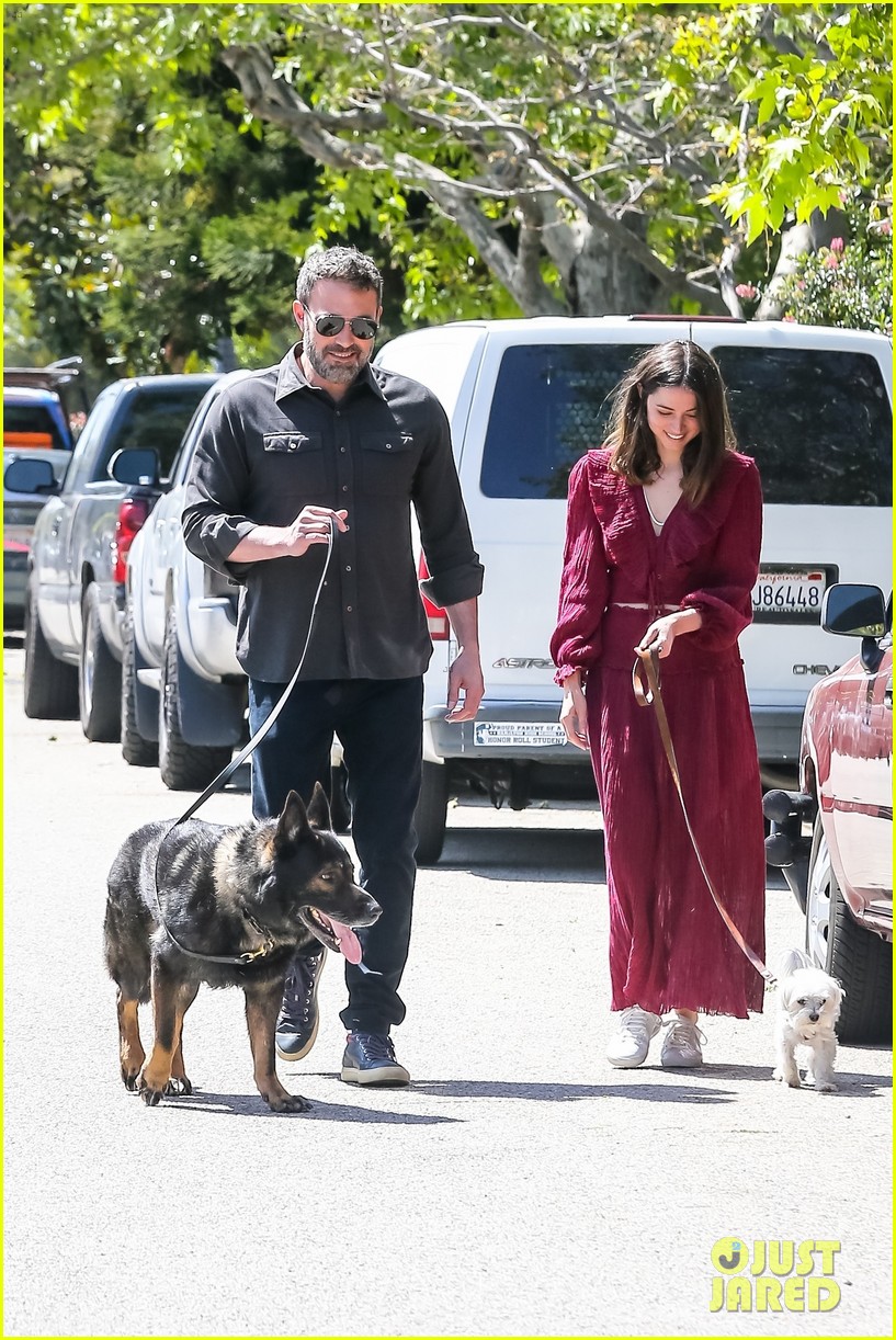Ben Affleck & Ana de Armas Cuddle Up While Walking Both of Their Dogs