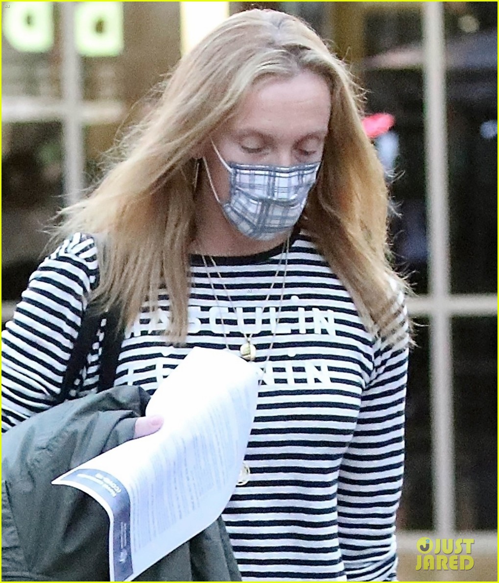 Toni Collette to SelfQuarantine After Arriving in Australia Due to