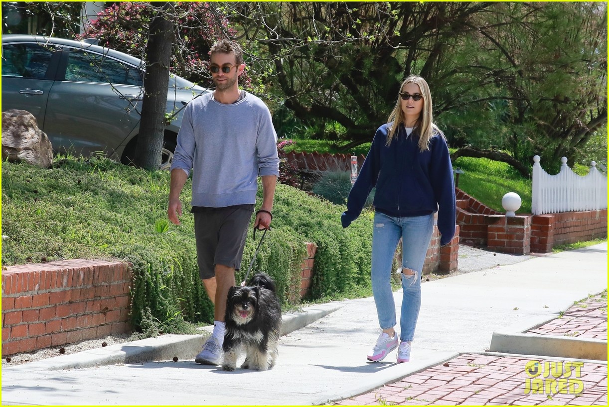 chace crawford ex rebecca rittenhouse meet up for walk 014450998