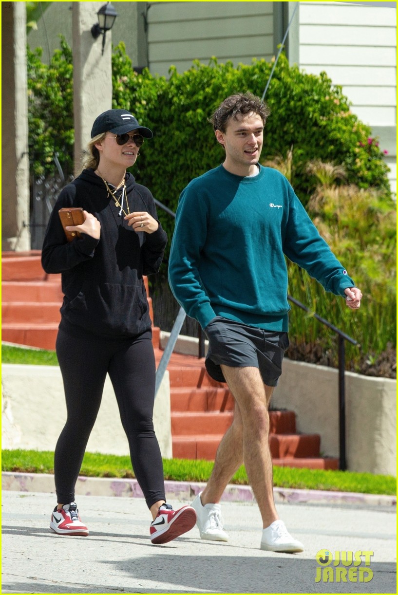 Olivia Wilde Has a Hot Younger Brother & They Were Just Spotted