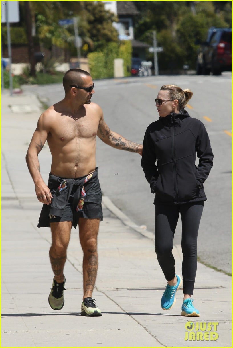 Photo: robin wright husband clement giraudet shirtless during stroll 15