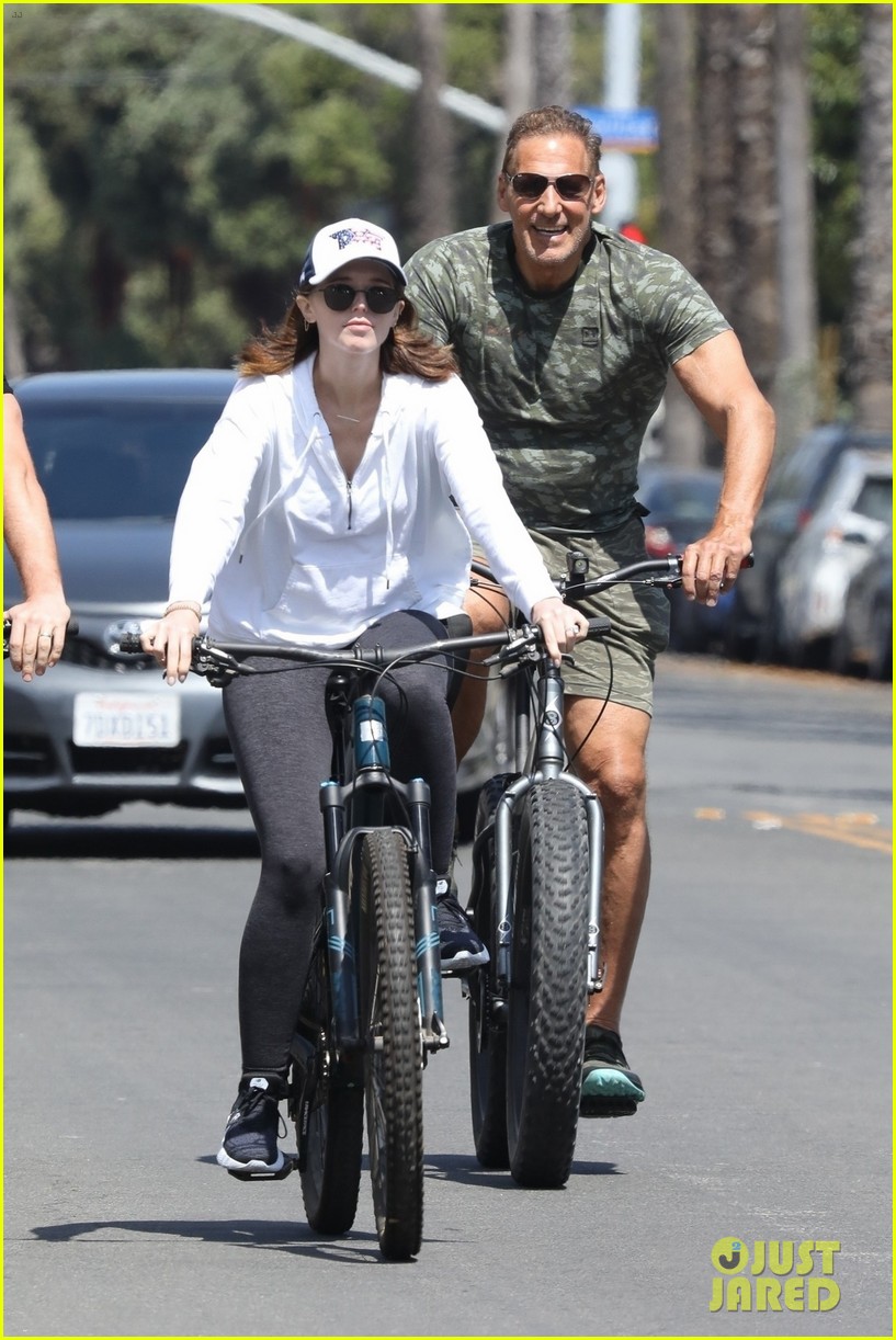 Chris Pratt & Katherine Schwarzenegger Go on a Bike Ride With Her Dad