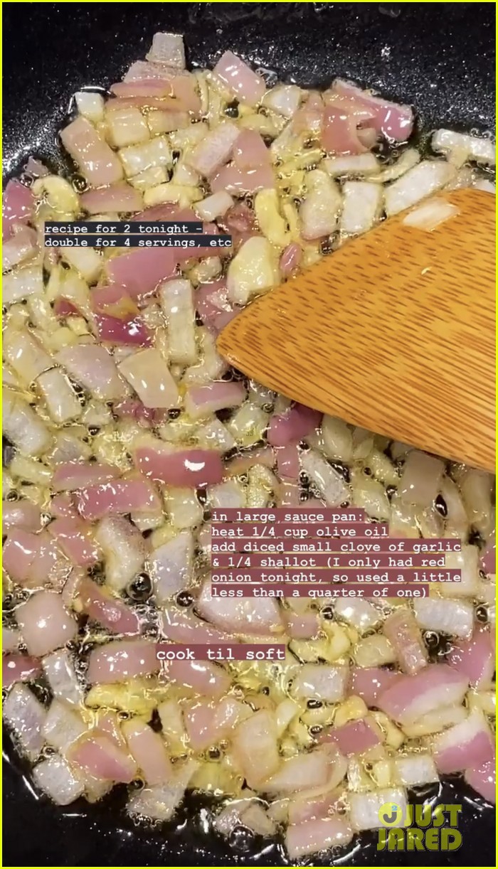 Gigi Hadid Shares Her Famous Spicy Vodka Sauce Recipe Without Vodka