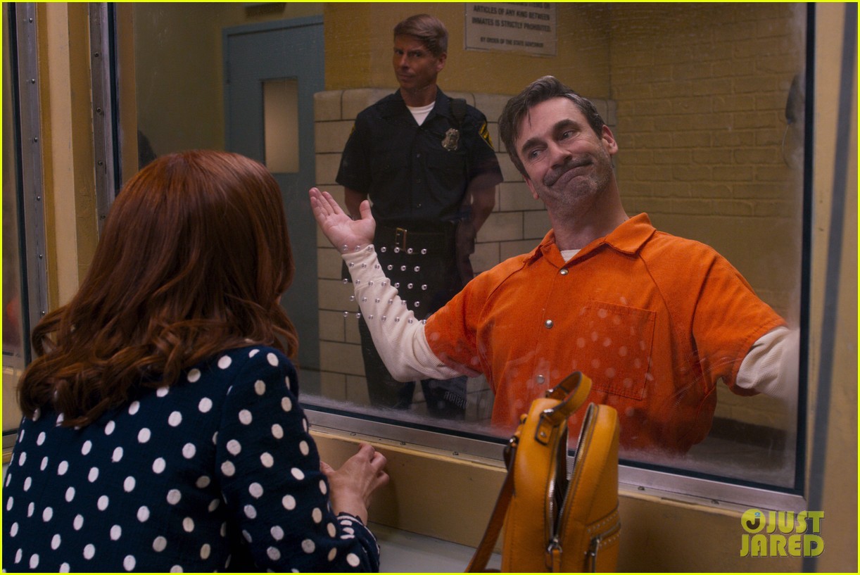 Kimmy Schmidt Goes In Search Of Another Bunker Girl in 'Unbreakable