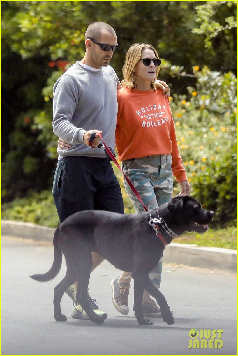 Photo: robin wright clement giraudet walk april 2020 02 | Photo 4456561