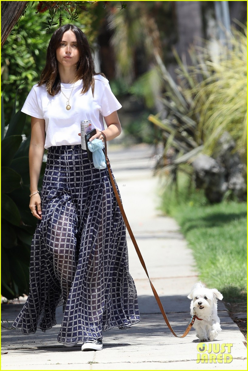 Ana de Armas Snaps Cute Selfie While On A Walk With Dog Elvis ana de ar...
