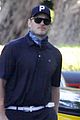 chris pratt heads home after visiting mother in law maria shriver 04