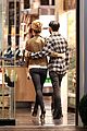 kate beckinsale goody grace grocery shopping 02