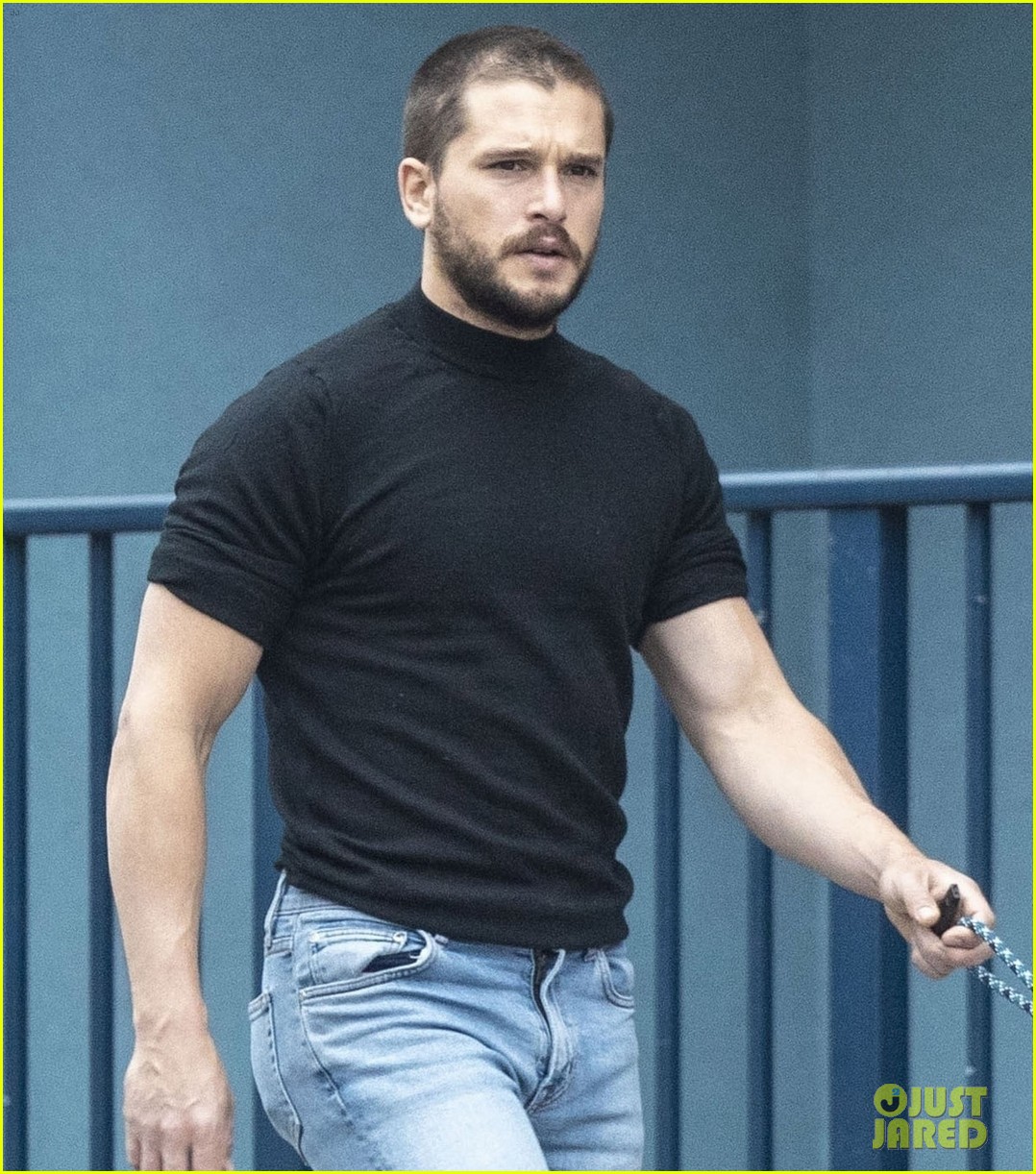 Kit Harington Debuts a New Buzz Cut During a Walk with His Dog Photo 4463476 Kit Harington