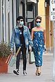 kate beckinsale goody grace hold hands shopping in santa monica 05