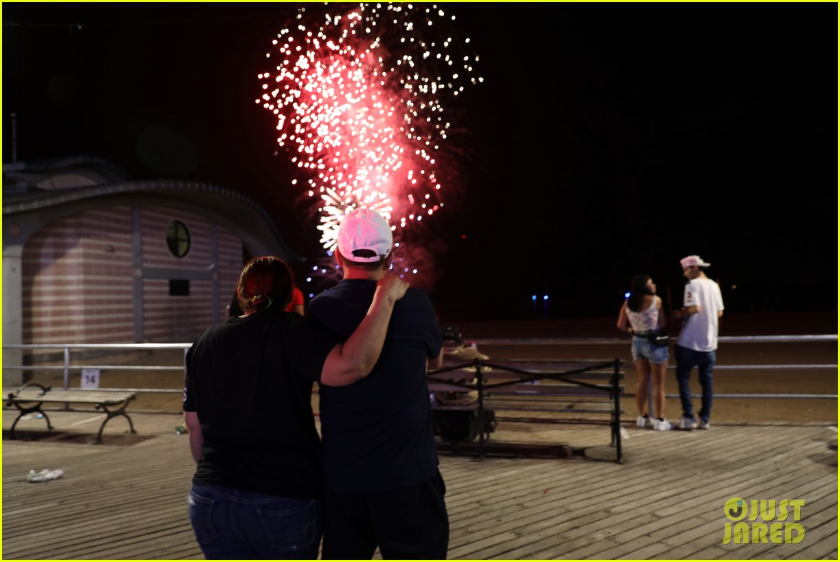 How to Watch Macy's July 4th Fireworks at Home Stream Video Here