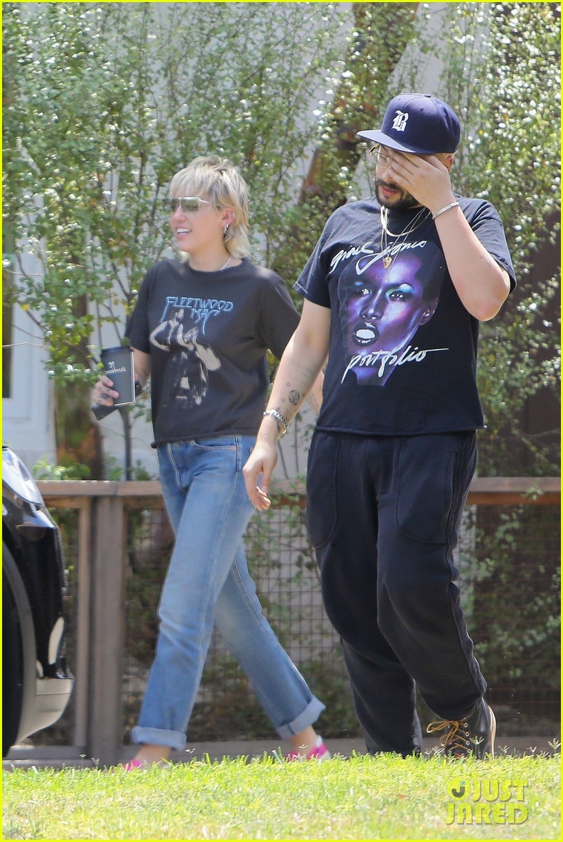 Miley Cyrus Steps Out After Split From Boyfriend Cody Simpson Photo