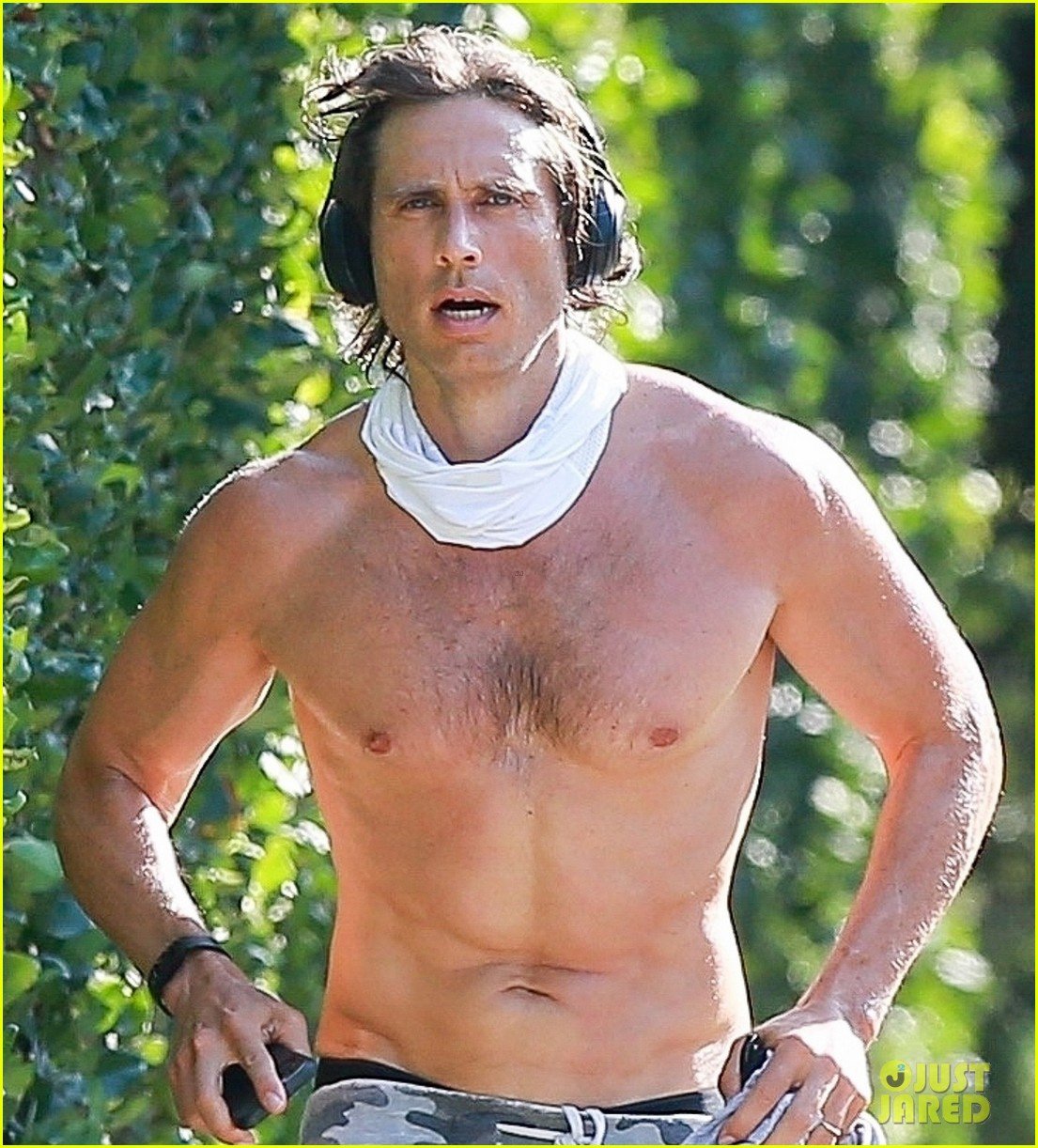 Photo brad falchuk shirtless run 04 Photo 4475913 Just Jared