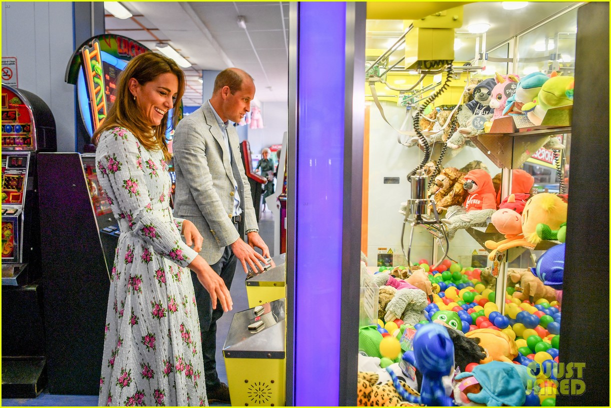 Kate Middleton & Prince William Play Arcade Games During Surprise Visit