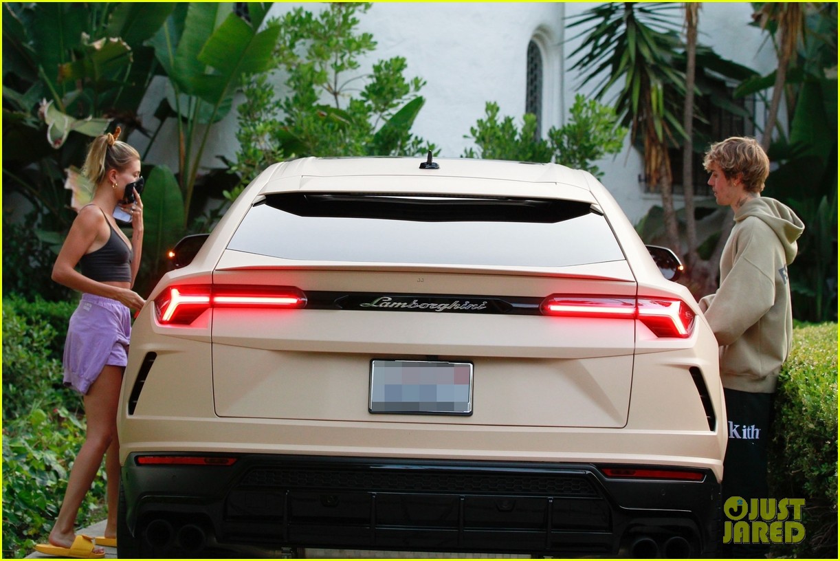 Shawn Mendes Meets Up With Hailey & Justin Bieber At Home Recording Studio Photo 4476358